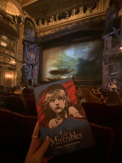 Le Miserables Aesthetic, Les Miserables Theatre, Theatre Life Aesthetic, Theatre Actor Aesthetic, Musical Aesthetic Theatre, Zoe Total Drama, Actor Aesthetic Theatre, Les Mis Aesthetic, Les Miserables Aesthetic