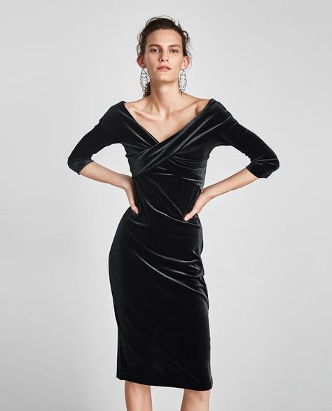 Image 2 of VELVET TUBE DRESS from Zara Velvet Off The Shoulder Dress, Zara Velvet Dress, Nye Party Dresses, Eve Dresses, New Years Eve Dresses, Zara New, New Years Dress, New Years Eve Outfits, Off The Shoulder Dress