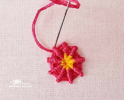 Stitch Tutorial: Whipped Wheel Stitch – Carina's Craftblog Woven Wheel Embroidery, Rose Stitch, Stitch Tutorial, Wagon Wheel, Hand Embroidery Stitches, Sugar Flowers, Free Tutorial, Needle And Thread, Spider Web