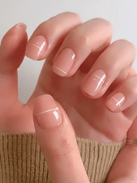 16 Best Minimalist Nail Art That'll Elevate Your Look | The KA Edit Minimalist Nail, Minimal Nails Art, Korean Nail Art, Asian Nails, Hello Nails, Minimalist Nail Art, Korean Nails, Simple Gel Nails, Minimal Nails