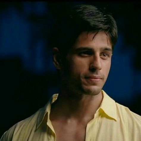 Siddharth Malothra, Bts Predebut, Sidharth Malhotra, Shahid Kapoor, I Go Crazy, Boy Best Friend, Korean Star, Bollywood Movie, I Have A Crush