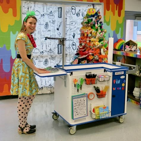 Cassie Stephens: I Designed a Mobile Classroom (with a whole lotta help!) Mobile Classroom Cart Traveling Teacher, Mobile Classroom, Teacher Cart, Memory Care Activities, Elementary Art Teacher, Art Classroom Management, Preschool Designs, Cassie Stephens, Craft Cart