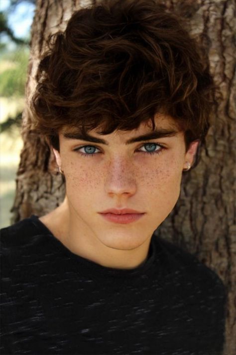 Gray Eyes Aesthetic Male, Blue Male Eyes, Black Hair And Blue Eyes Boy, Italian Teen Boy, Dark Hair Blue Eyes Boys, Character Inspiration Male Blonde, Brown Hair Blue Eyes Boy, Guys With Freckles, Brown Hair Blue Eyes Boys