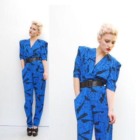 Jumpsuit with shoulder pads! 80’s Jumpsuit, 80s Jumpsuit Outfit, Shoulder Pads Fashion, 80s Shoulder Pads, 80s Jumpsuit, 80s Outfits, High School Fashion, Clothing Reference, 80s Look