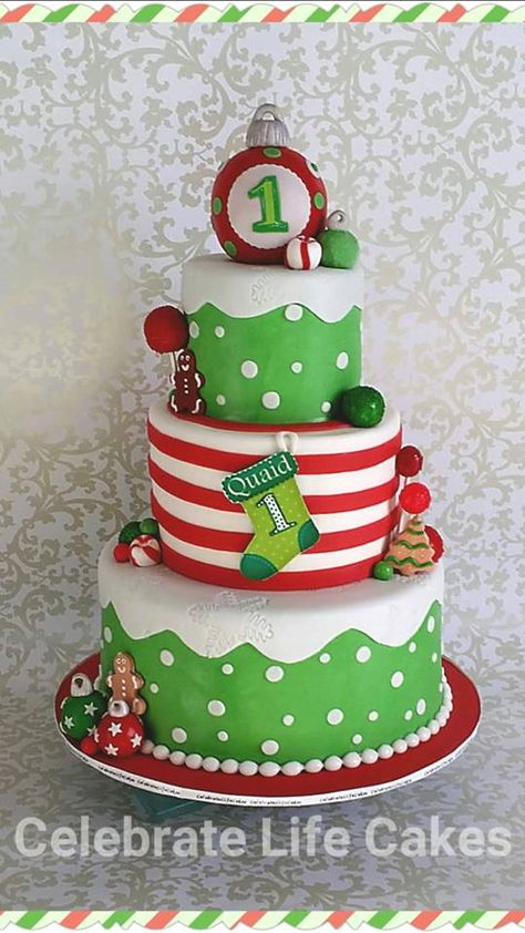 13+ Christmas Party Cakes! If you're looking for inspiration for your Christmas themed party, click over to Rose Bakes for lots of beautiful inspiration! #christmas #cakes #christmascakes #birthday #party Christmas Cakesicles, Christmas Themed Party, Christmas Birthday Cake, Winter Torte, Cakes Christmas, Christmas Themed Cake, Christmas Cake Pops, Christmas Cake Designs, Christmas Cake Recipes