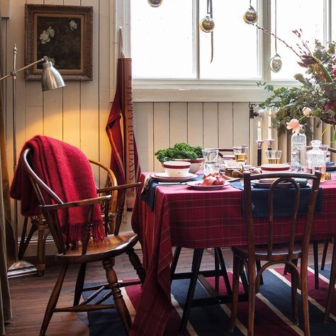 Lexington Company on Instagram: “A large, red-checked tablecloth can easily be combined with runners and placemats in red. Napkins in beige and green adds the awaited…” Lexington Company, Setting The Table, Red Napkins, Beige And Green, Holiday Spirit, Shag Rug, Instagram A, Placemats, Table Cloth