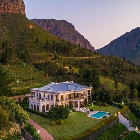 Aurora Lux (@aurora__lux) • Instagram photos and videos Chateau Style, Mega Mansions, Elegant Country, Beautiful Pools, Saltwater Pool, Texas Real Estate, Luxury Homes Dream Houses, Apartment Garden, Western Cape