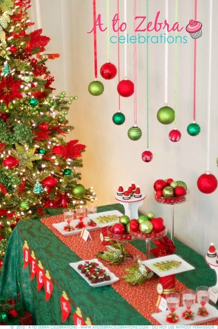 "Ornament Exchange Party" | Catch My Party | especially love those kiwi Christmas trees~* Ugly Sweater Party Ideas, Ornament Exchange Party, Easy Christmas Party, Xmas Party Ideas, Annual Christmas Party, Sweater Party Ideas, Ugly Sweater Christmas Party, Christmas Party Decor, Christmas Party Themes