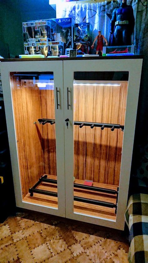 Music Room Storage Cabinets, Diy Guitar Display Case, Guitar Humidifier Cabinet, Guitar Closet Storage, Diy Guitar Cabinet, Guitar Cabinet Storage, Guitar Display Cabinet, Guitar Storage Ideas, Guitar Display Ideas