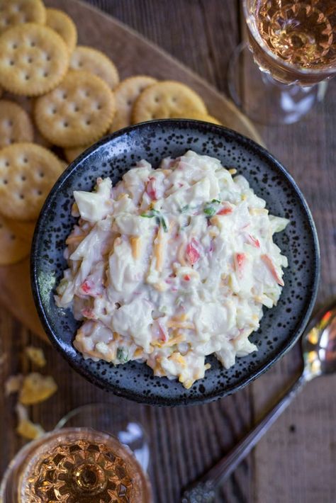 Easy Cold Crab Dip, Warm Crab Dip Recipe, Cajun Crab Dip Recipe Cold, 3 Ingredient Crab Dip, Ceviche Fish, Crab Dip Cold, Creamy Crab Dip, Scallop Ceviche, Bagel Dip