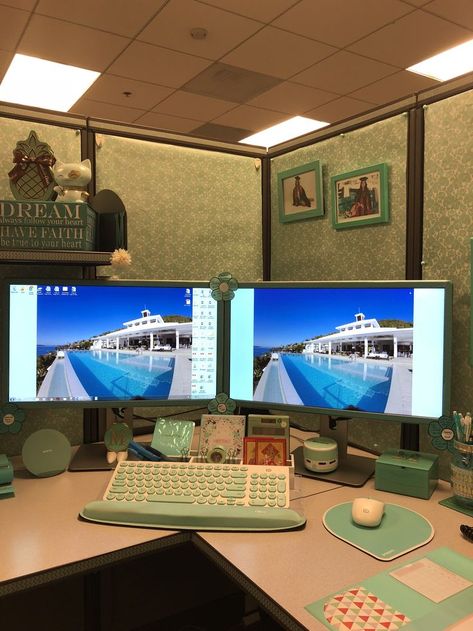 Blue Cubicle Decor, Pretty Cubicle Ideas, Office Cubicle Ideas, Aesthetic Cubicle, Decorating Cubicle At Work, Office Desk Decor For Work Cubicle Women, Cubicle Decor Office Work Spaces, Cubicle Aesthetic, Modern Cubicle