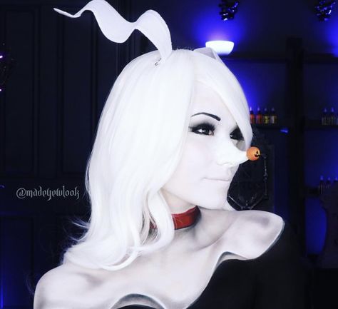 NOT MY WORK!¡!¡! Amazing Zero Makeup and cosplay by Madeyewlook on instagram! : Zero from The Nightmare Before Christmas: Zero Makeup, Zero Nightmare Before Christmas, Nightmare Before Christmas Costume, Nightmare Before Christmas Halloween, Halloween Makeup Scary, Halloween Makeup Inspiration, Halloween Costumes Makeup, Halloween Inspo, Fantasias Halloween