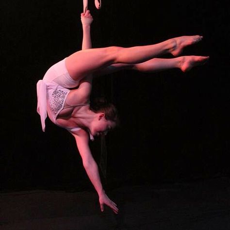 Empyrean Aerialists on straps at Le Cirque Center. Aerial Straps, Partner Acrobatics, Silk Dancing, Flexibility Routine, Circus Aesthetic, Circus Train, Aerial Hammock, Aerial Fitness, Aerial Acrobatics