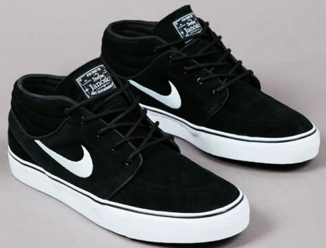 Nike Nike Janoski, Nike Sb Stefan Janoski, Blond Amsterdam, Stefan Janoski, Fresh Shoes, Hype Shoes, Sneakers Outfit, Sneakers Men Fashion, Sneaker Collection