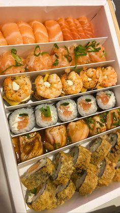 Sushi Tei, Restaurants In Japan, Sushi Recipes Homemade, Japanese Sushi, Sushi Restaurants, Food Goals, Food Obsession, Cafe Food, Interesting Food Recipes