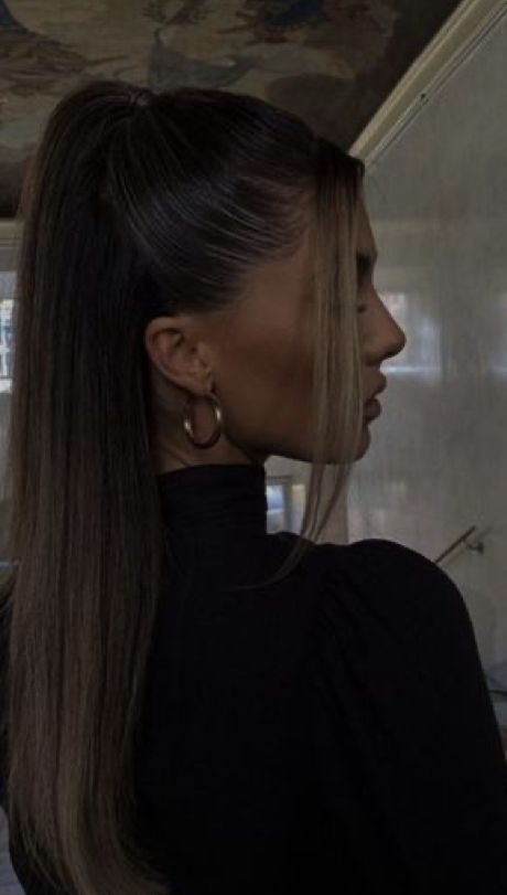 Half Bun Hairstyles, Κούρεμα Bob, Rambut Brunette, Hair Styels, Classy Hairstyles, Fishtail Braid, Slicked Back Hair, Peinados Fáciles Para Cabello Corto, Work Hairstyles