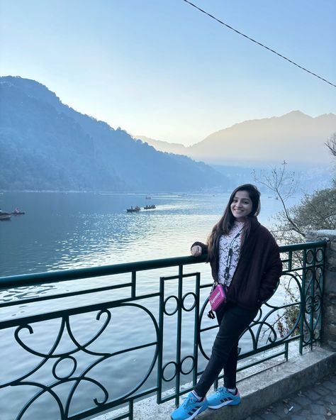 Finding serenity by the glistening waters of Nainital Lake. Mountains never disappoint! 🏔️✨ #nainital #uttarakhand #incredibleindia #himalayas #travel #mountains #lakelife #india #uttarakhandtourism #nature #nainital_the_city_of_lakes #instagram #post #blogger #instagramcreators Nanital Uttrakhand Photography, Nainital Photography, Nainital Uttarakhand, Travel Mountains, Nainital, Travel Pictures Poses, Pictures Poses, Lake Life, Incredible India