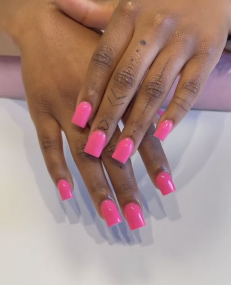 Work Nails, Short Square Acrylic Nails, Cute Sandals, Minimalist Nails, Short Acrylic Nails Designs, Square Acrylic Nails, Short Acrylic Nails, Mani Pedi, Acrylic Nail Designs