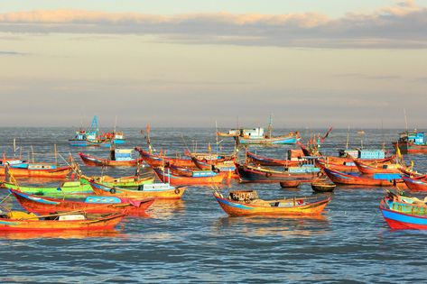 Fishing The Boat Nha Trang - Free photo on Pixabay Boat Paint, Vietnam Voyage, Brook Trout, Coastal Life, Fishing Life, Pier Fishing, Hoi An, Kayak Fishing, Fishing Equipment