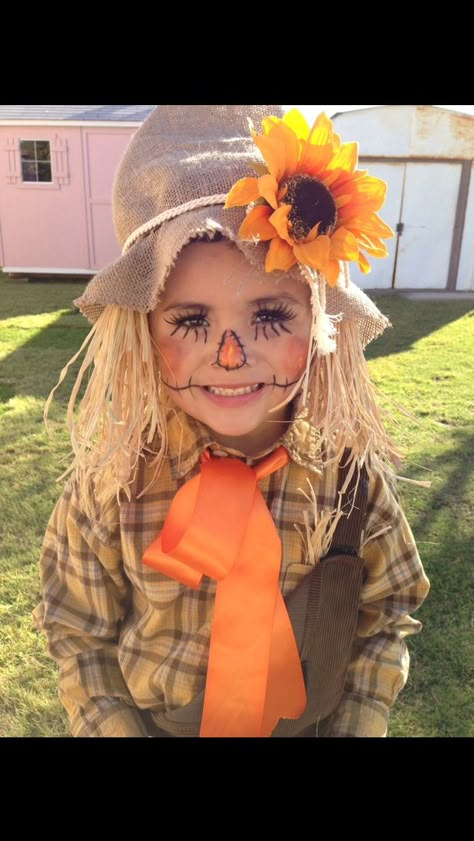 Kids Scarecrow Costume, Scarecrow Halloween Costume, Diy Scarecrow Costume, Scarecrow Halloween Makeup, Halloween Costumes Scarecrow, Scarecrow Hat, Pompon Diy, Diy Scarecrow, Scarecrow Halloween