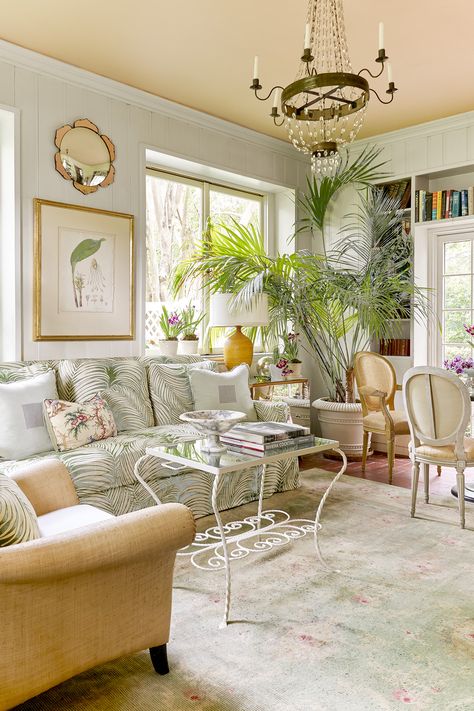 Sunroom Curtains, Sunroom Decorating Ideas, Jan Showers, Sunroom Makeover, Four Season Sunroom, Grand Millenial, British Interior Design, Flower Magazine, Norfolk House