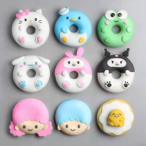 sanrio daily ✨ on Twitter: "sanrio doughnuts 💫 who is your fave?… " Fancy Donuts, Donut Decorating Ideas, Disney Desserts, Donut Decorations, Kawaii Dessert, Cute Donuts, Kawaii Cooking, Cute Baking, Tanah Liat