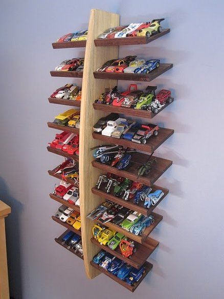 Might be a little while before he can play with hot wheels, but how neat would this look on display?  Plus, that means Dad gets to start buying hot wheels, lol. Small Tubs, Diy Toy Storage, Hot Wheels Display, Toy Storage Solutions, Diy Display, Interior Vintage, Boy Stuff, Kids Room Organization, Organization Kids