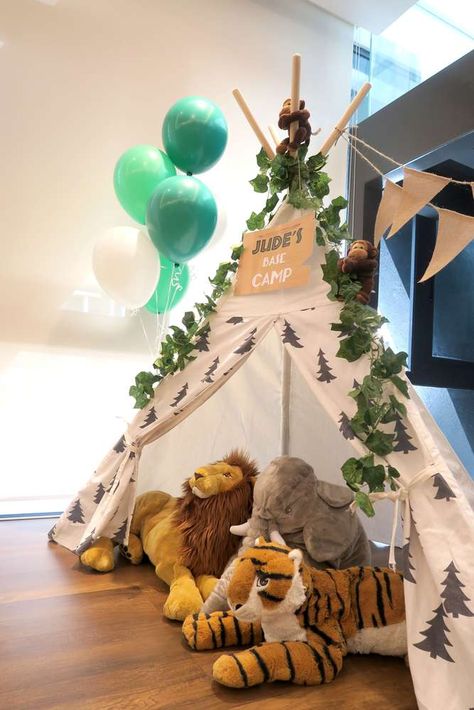 1st Birthday Party Ideas Wild One, Wild Animal Party Decorations, 1 Year Birthday Jungle, 1st Birthday Jungle Theme, Safari Teepee Party, Safari Birthday Diy Decorations, Diy Wild One Decorations, Diy Animal Party Decorations, 1st Party Ideas