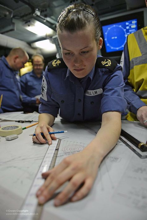 British Army Regiments, Type 23 Frigate, Women Soldiers, Uk Military, Canadian Armed Forces, Navy Life, Female Marines, Uk Government, Naval Force