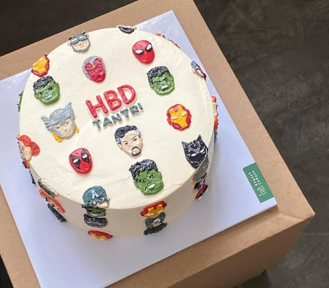 Marvel Birthday Cake, Small Birthday Cakes, Marvel Cake, Superhero Birthday Cake, Cake Mini, Korean Cake, Funny Birthday Cakes, Mini Cakes Birthday, Cadeau Baby Shower