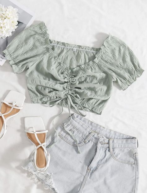 Summer Trends Outfits, Colorful Crop Tops, Cute Dress Outfits, Casual Preppy Outfits, Trendy Outfits For Teens, Trendy Summer Outfits, Cute Preppy Outfits, Cute Everyday Outfits, Really Cute Outfits