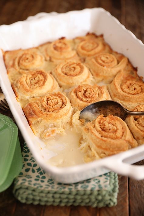 These Old Fashioned Butter Rolls are based on a recipe that's been passed down for generations. The tender, flaky rolls are baked in a sweetened milk sauce keeping them moist and super ooey-gooey. Butter Rolls Old Fashion, Butter Roll Recipe Old Fashion, Butter Rolls Dessert, Old Fashioned Butter Roll Recipe, Butter Roll Dessert Recipe, Breakfast Tailgate Food, Butter Roll Recipe, Cinnamon Sticky Buns, Butter Rolls