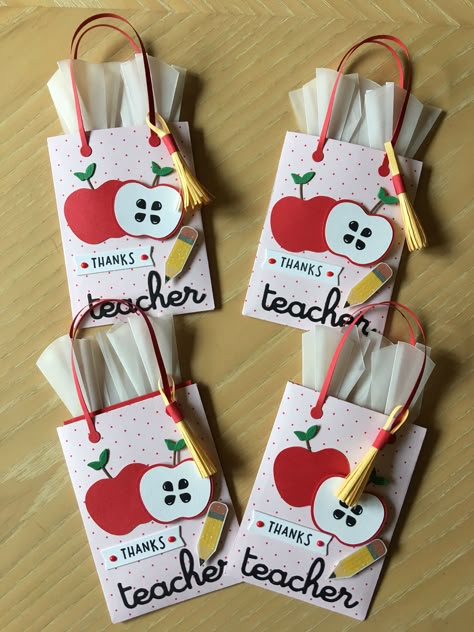 Unique Gift Card Holder, Teacher Appreciation Gift Card, Handmade Teacher Gifts, Appreciation Gifts Diy, Teacher Appreciation Gifts Diy, Teacher Gift Card, Unique Gift Cards, Teacher Appreciation Cards, Teacher Craft