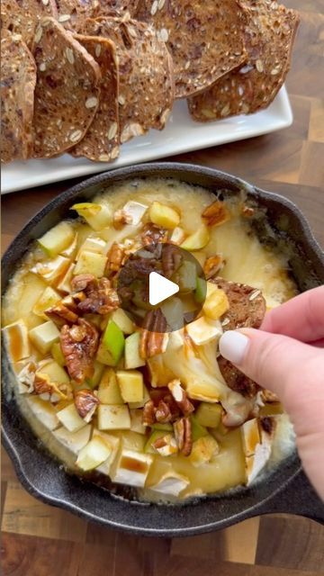 Alex Kamper | Kamper’s Kitchen on Instagram: "Caramel Apple Baked Brie 🍏⠀⁣
⁣
Welcome to baked Brie season! This recipe is a total slam dunk for your next Halloween party 👻🎃
⠀⁣
Ingredients👇🏼⠀⁣
1 Brie round⠀⁣
1/2 apple, diced ⠀⁣
Handful of chopped pecans ⠀⁣
Apple pie spice ⠀⁣
2 Tbsp caramel sauce ⠀⁣
Bread or crackers for dipping ⠀⁣
⠀⁣
Score your Brie. Top with diced apples, pecans, apple pie spice and caramel. Bake on 375F for 12-15 minutes, until bubbling. Serve with your favorite crackers or baguette 🤤⠀⁣
⁣
⁣
⁣
#kamperskitchen #bakedbrie #recipe #brie #october #halloween #thanksgiving" Baked Brie Recipes Thanksgiving, Halloween Brie Appetizer, Apple Brie Appetizers, Halloween Brie, Apple Baked Brie, Brie Baguette, Fall Dips, Brie Appetizers, Brie Cheese Appetizer