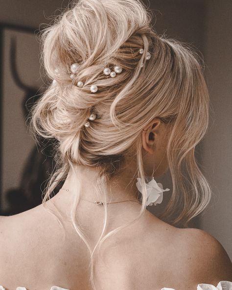 Bridal hair inspo! Please tell me below which one is your fav 1,2,3,4,5,6,7,8,9,10 Also don’t forget to save x #hairinspo #weddinghairstyles #bridalhair #bridalhairstyle #weddinginspo #taurangaweddings #nzhairstylist Wedding Hairstyles Messy Bun, Updo Bridal Hairstyles, Wedding Hair Accessories Updo, Classic Wedding Hairstyles, Bride Bun, Pearl Hair Accessories, French Twist Updo, Classic Wedding Hair, Bridal Bun