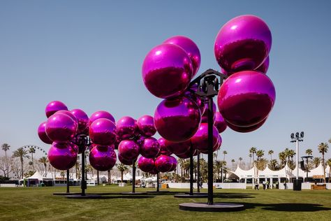 Coachella 2023 Debuts New Massive Installations Coachella 2023, Moving Clouds, Yorkshire Sculpture Park, Art Connection, Music And Arts, Coachella Valley Music And Arts Festival, Coachella Valley, Coachella Festival, Mirror Ball