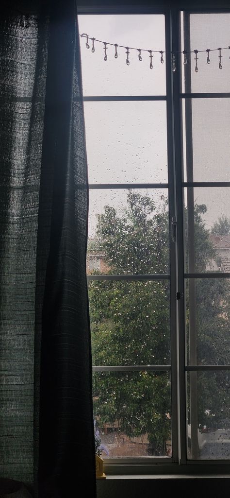 Rainy day
Rain
Rainy window 
Rain aesthetic 
Rainy day aesthetic Rainy Morning, Chill Photos, Rainy Days, Rainy Day, Quick Saves