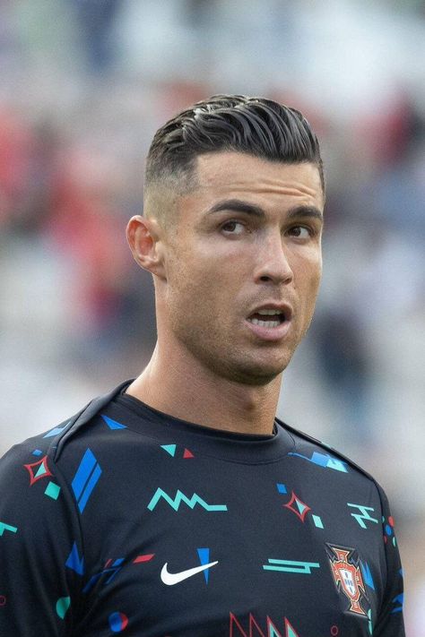 Cr7 Hairstyle, Cr7 Haircut, Cristiano Ronaldo Haircut, Cristiano Ronaldo Hairstyle, Ronaldo Haircut, Portugal National Team, Cristiano Ronaldo 7, Backgrounds Phone, Cristiano Ronaldo Cr7