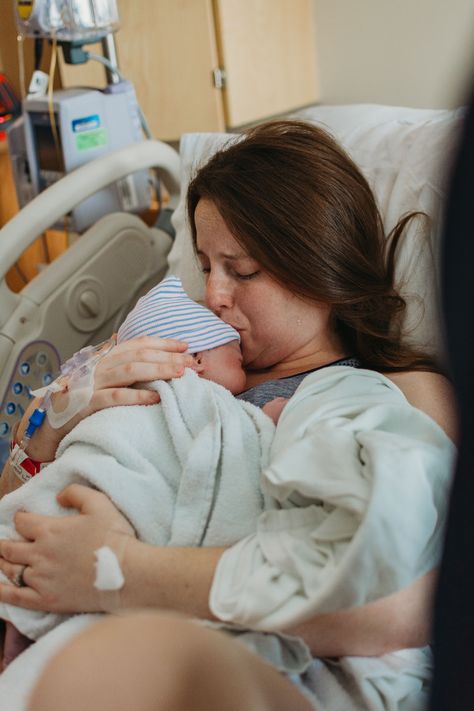 Mother kissing her newborn son after he was born. #Birth photography #Birth photographer Midcoast Maine. #Newborn Photography Mother With Newborn, Birth Story Photography, Newborn Baby Hospital, Baby Jordans, Mother Baby Nurse, Mommy And Baby Pictures, Hospital Birth, Birth Photos, After Birth