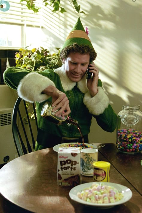 Will Ferrell Elf, Best Holiday Movies, Christmas To Do List, Xmas Movies, Christmas Films, Elf Movie, Christmas Collage, Xmas Wallpaper, Cute Christmas Wallpaper