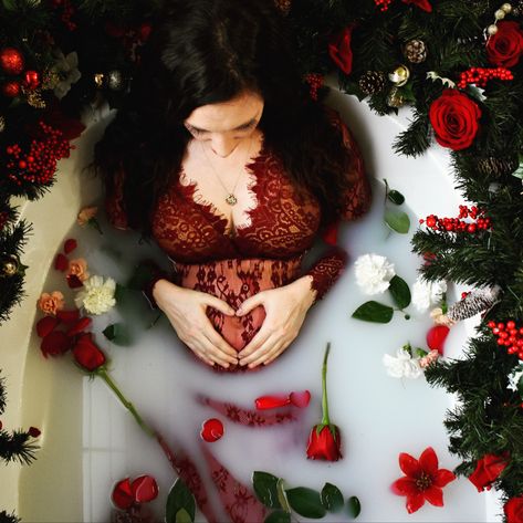 Winter Milk Bath Maternity, Christmas Maternity Milk Bath, Goth Maternity Photos, Christmas Maternity Shoot Ideas, December Maternity Photoshoot Ideas, Holiday Maternity Photoshoot, Valentines Maternity Pictures, Valentine’s Day Maternity Shoot, Valentine Maternity Photoshoot