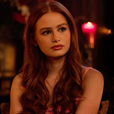 Blossom Icon, Riverdale Characters, Cheryl Blossom Riverdale, Riverdale Aesthetic, Riverdale Cheryl, Ginger Hair Color, Riverdale Cast, Madelaine Petsch, Cheryl Blossom