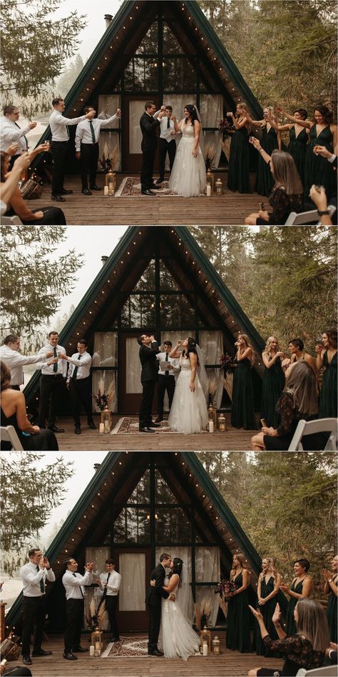 Mini Ceremony Ideas, Tiny Outdoor Wedding, Micro Wedding Photo Ideas, A Frame Cabin Wedding, Cabin Elopement Small Weddings, Micro Wedding Ideas Outdoor, Oregon Micro Wedding, Micro Winter Wedding, Micro Wedding Photography