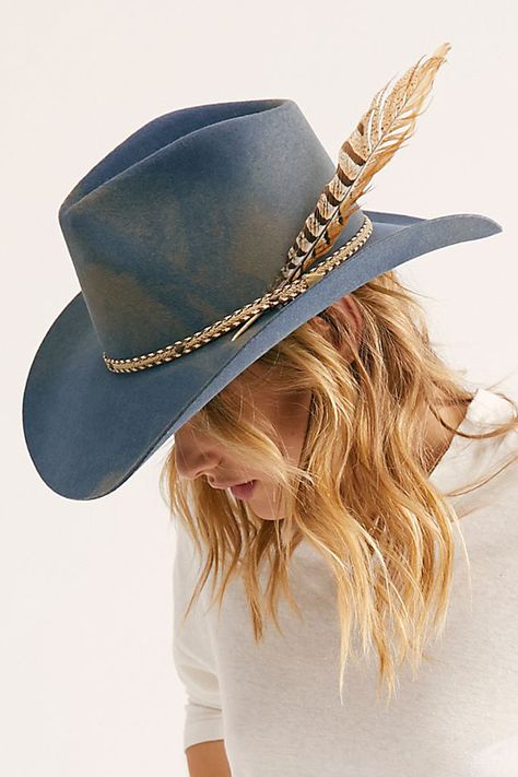 Distressed Cowboy Hat, Womens Western Hats, Bailey Hats, Pretty Hats, Black Bucket Hat, Women Hats Fashion, Chapeau Cowboy, Free People Accessories, Love Hat