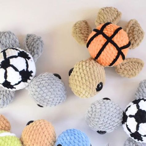 Nezhlya ( NJ) on Instagram: "** Pattern now available in our shops** The sport Turtle set includes: 1. Soccer/ football turtle⚽  2. Basketball turtle 🏀  3.Tennis turtle 🎾  4. Softball/Baseball turtle ⚾ To grab a copy tap the link in bio or drop a comment and we will send you the link in DMs.  Which one would you make first?  #crochetforbeginners #crochetaddict #turtlecrochet #testersneeded #crochetpattern #flowerturtle #amigurumiplushie #crochetplushie #amigurumist #amigurumicrochet #amigurumiturtle #nosewcrocjet #nosewamigurumi #crochettoy #hakeln @hobbii_yarn" Sports Crochet Patterns, Crochet Baseball Pattern, Crochet Softball, Baseball Crochet Pattern, Crochet Soccer, Crochet Turtles, Hobbii Yarn, Turtle Crafts, Instagram Pattern