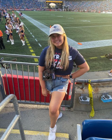 First football game of the season 💙🏈 #gopats #football #fall #patriots First Football Game, Patriots Game, Go Pats, Fall Football, Football Game, Fall 2022, Gaming Clothes, Football Games, Football