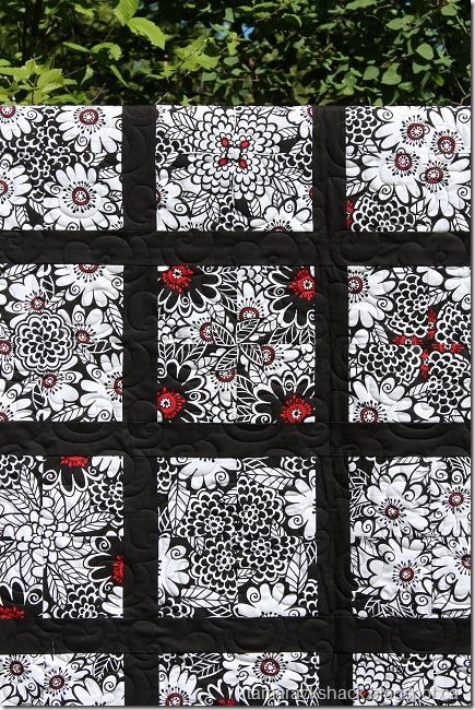 I managed to find time to squeeze in a guild comfort quilt this week and this one is called 4-Patch Stacked Posies by H.D.Designs.   It is a simpler version of the Stack and Whack technique.   We foun Kaleidoscope Quilts, 4 Patch Quilt, One Block Wonder, Kaleidoscope Quilt, Four Patch, Black And White Quilts, Hexie Quilt, Pieced Quilts, Camp Ideas