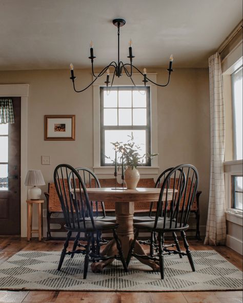 Black dining room, chairs, wood dining room table Moody Dining Room, Castle Collection, Cottage Dining Rooms, Dining Room Cozy, Oven Cleaner, Vintage Dining Room, Cottagecore Decor, Farmhouse Dining Room, Magnolia Homes