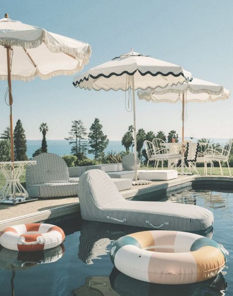 Resort Pool Aesthetic, Aesthetic Pool Floats, Vintage Pool Aesthetic, Pool Floats Aesthetic, Poolside Aesthetic, Pool Lounge Chair, Luxury Pool Floats, Pool Loungers, Poolside Decor