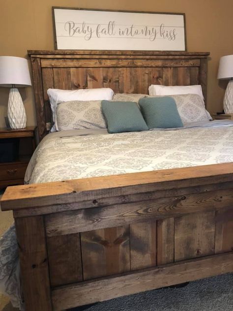 Rustic King Bedroom Set, Wooden Bed Frame Diy, Homemade Bed Frame, Queen Bed Frame Diy, Diy Farmhouse Bed, Farmhouse Bed Frame, Rustic Bed Frame, Bed Frame Plans, Western Bedroom Decor